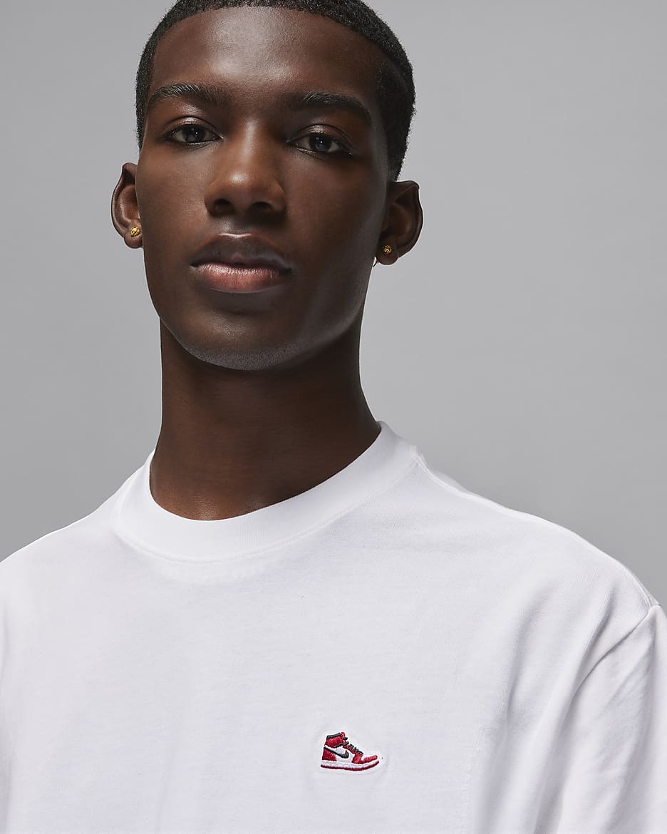 Jordan t shirt small logo outlet